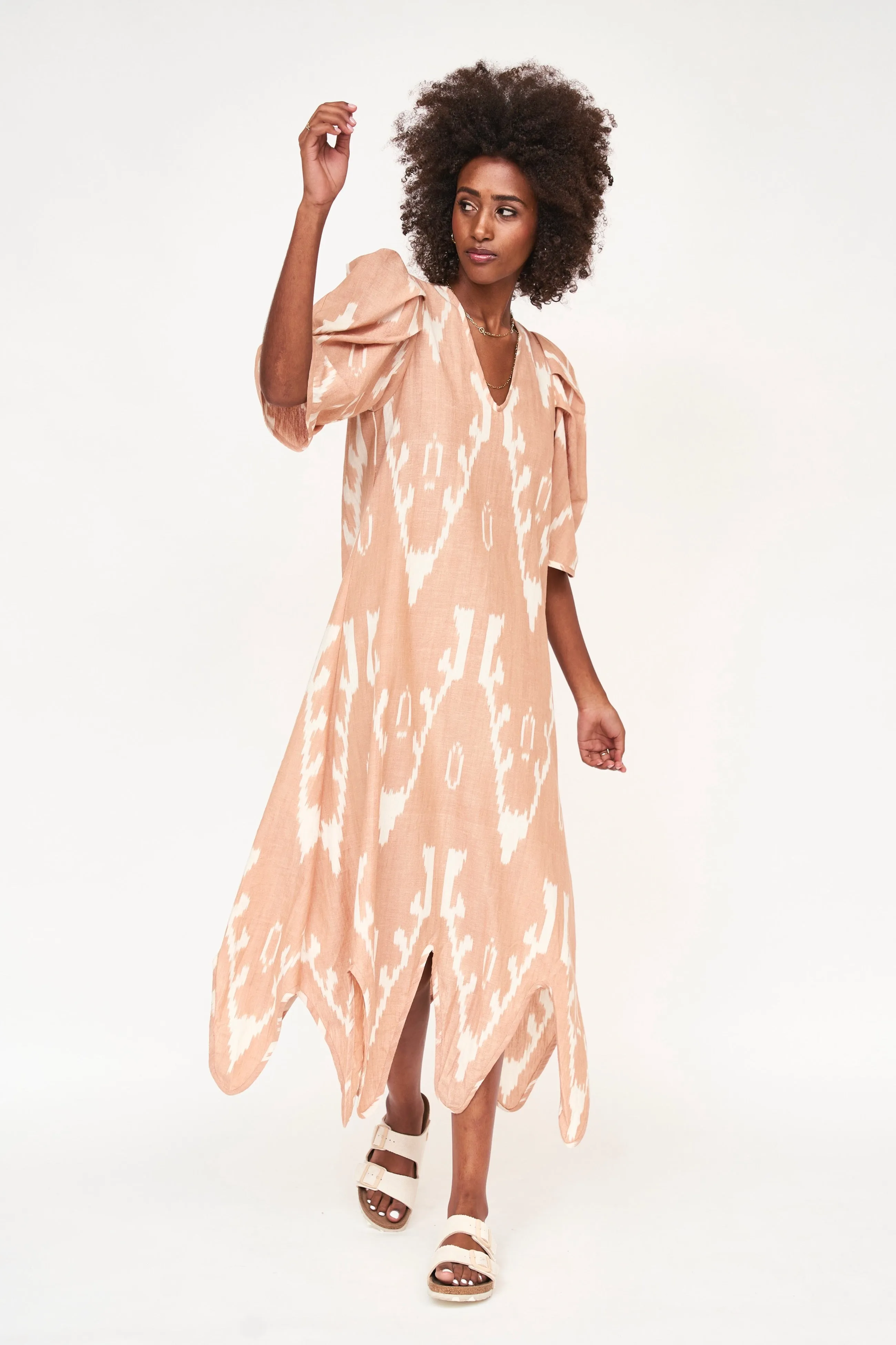 Cassis Dress in Conch Ikat / Scallop Hem