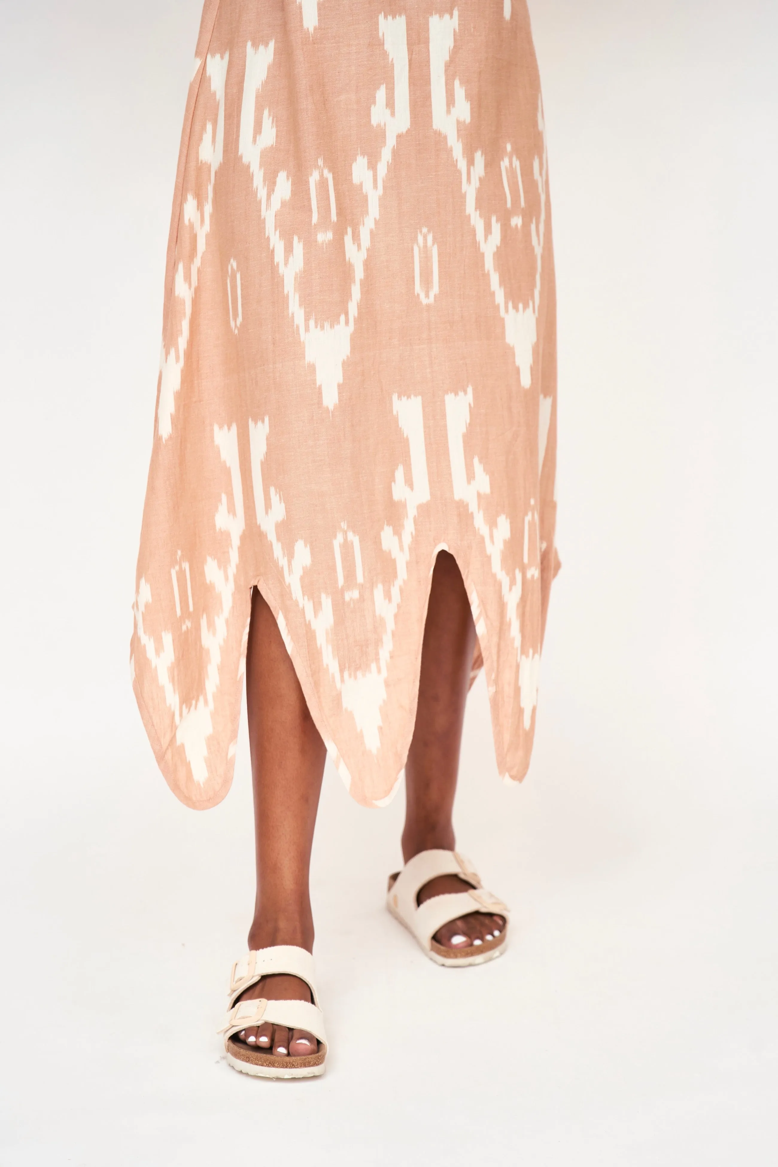 Cassis Dress in Conch Ikat / Scallop Hem