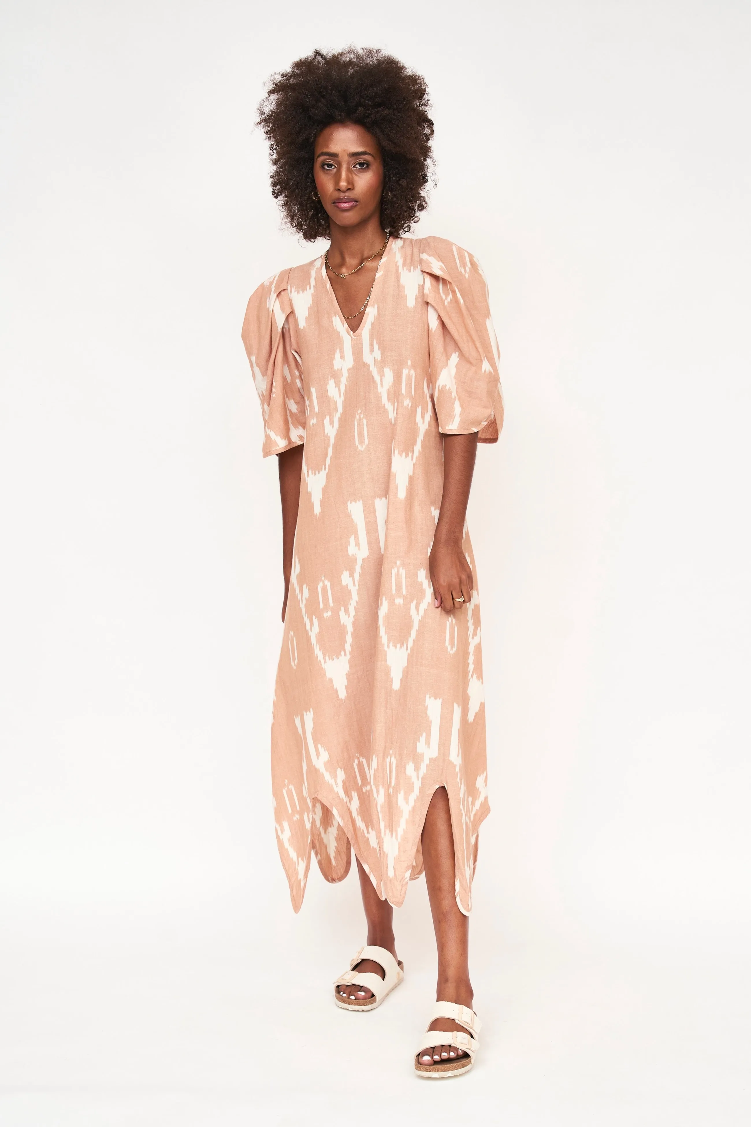 Cassis Dress in Conch Ikat / Scallop Hem