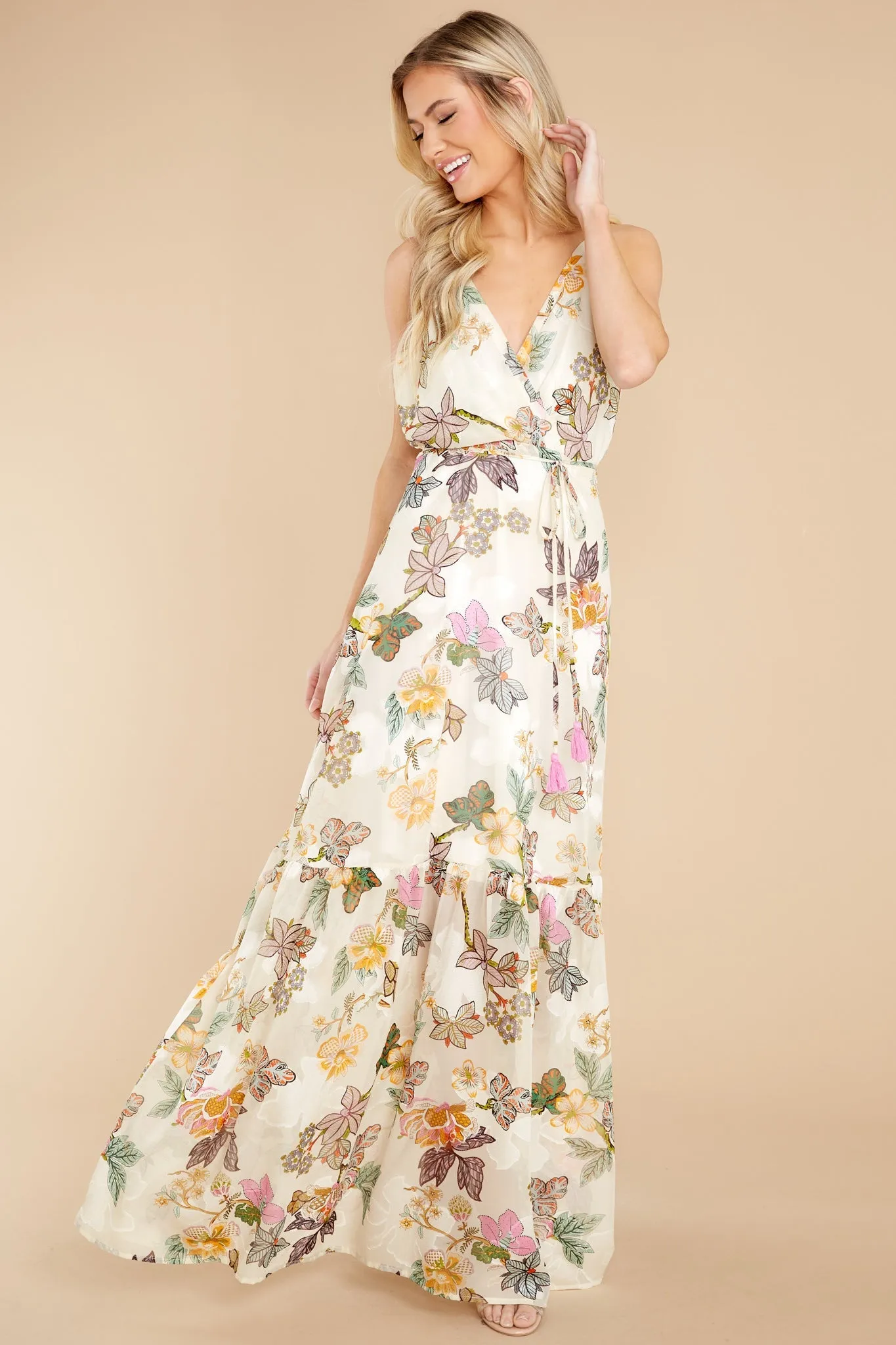 Command The Room Ivory Floral Print Maxi Dress