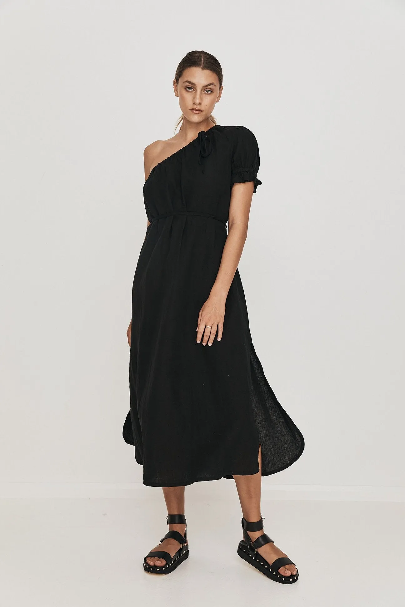 Mara Gown in Black