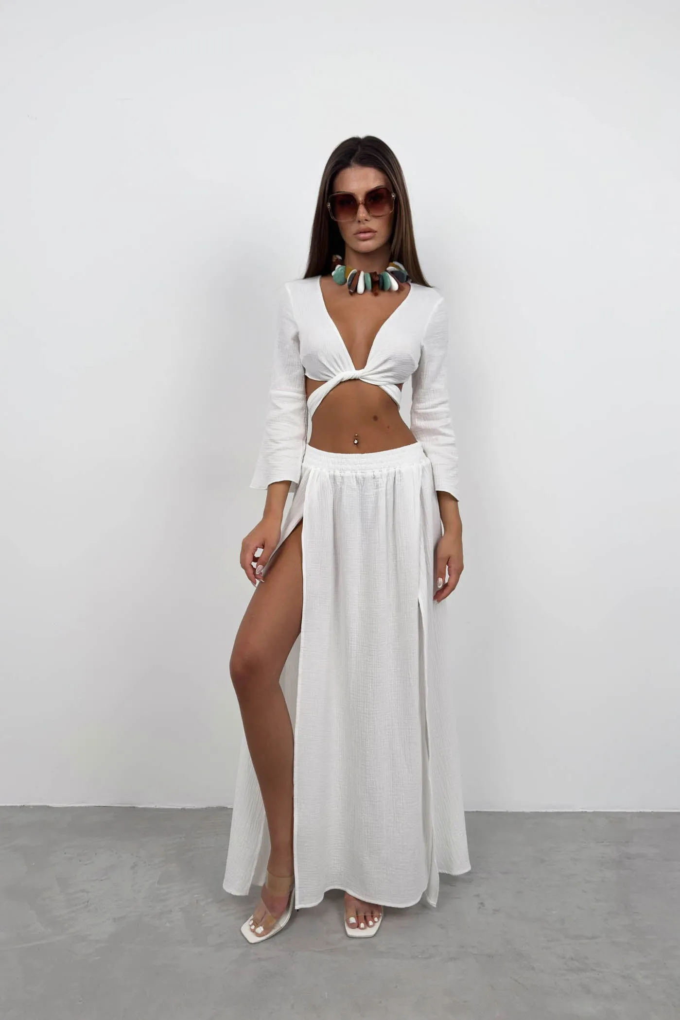 Set Long Slit Skirt With Tie Blouse