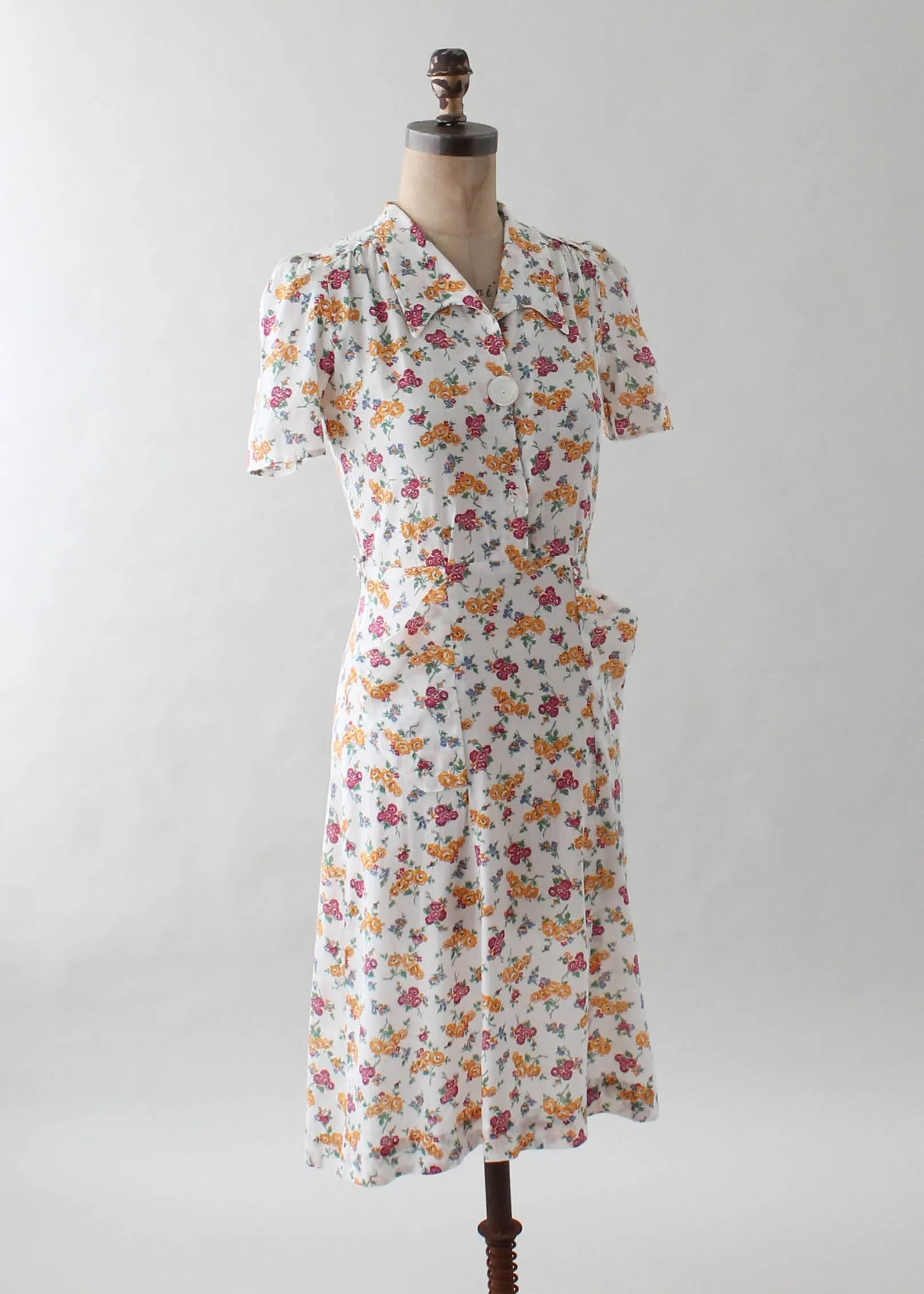 Vintage 1930s Floral Cotton Shirtwaist Day Dress