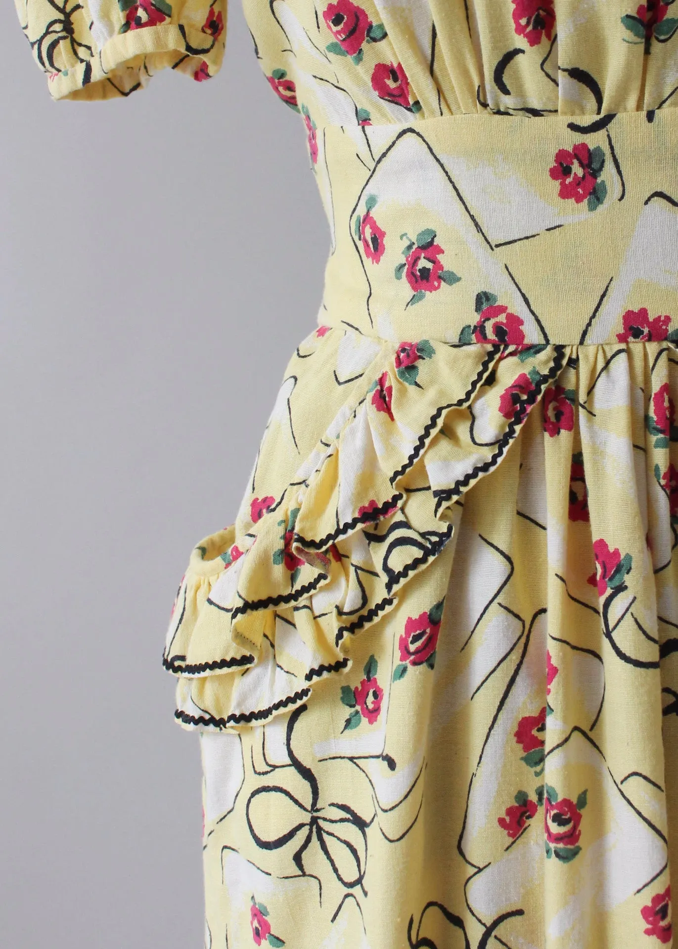 Vintage 1930s Yellow Novelty Print Cotton Dress