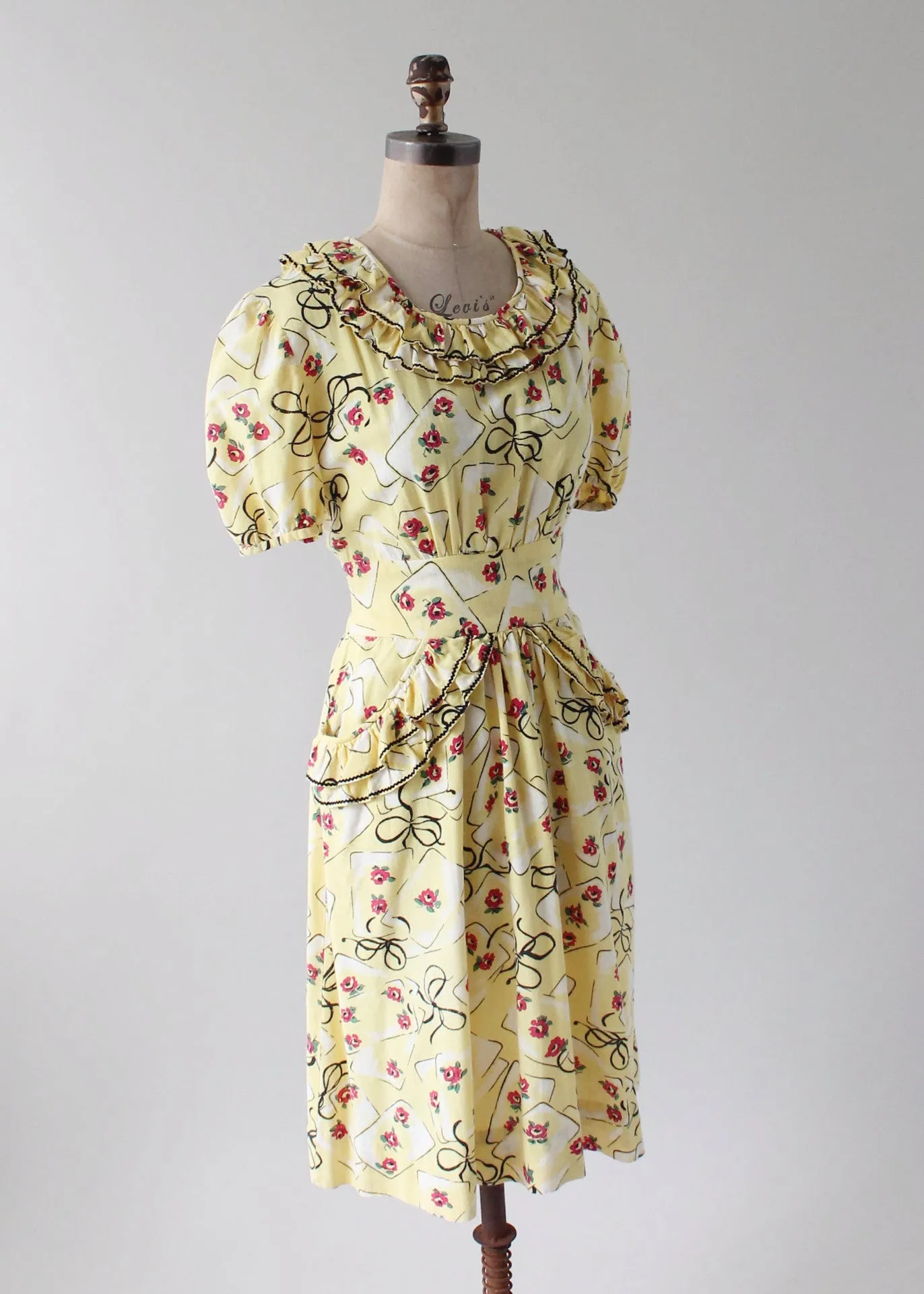 Vintage 1930s Yellow Novelty Print Cotton Dress