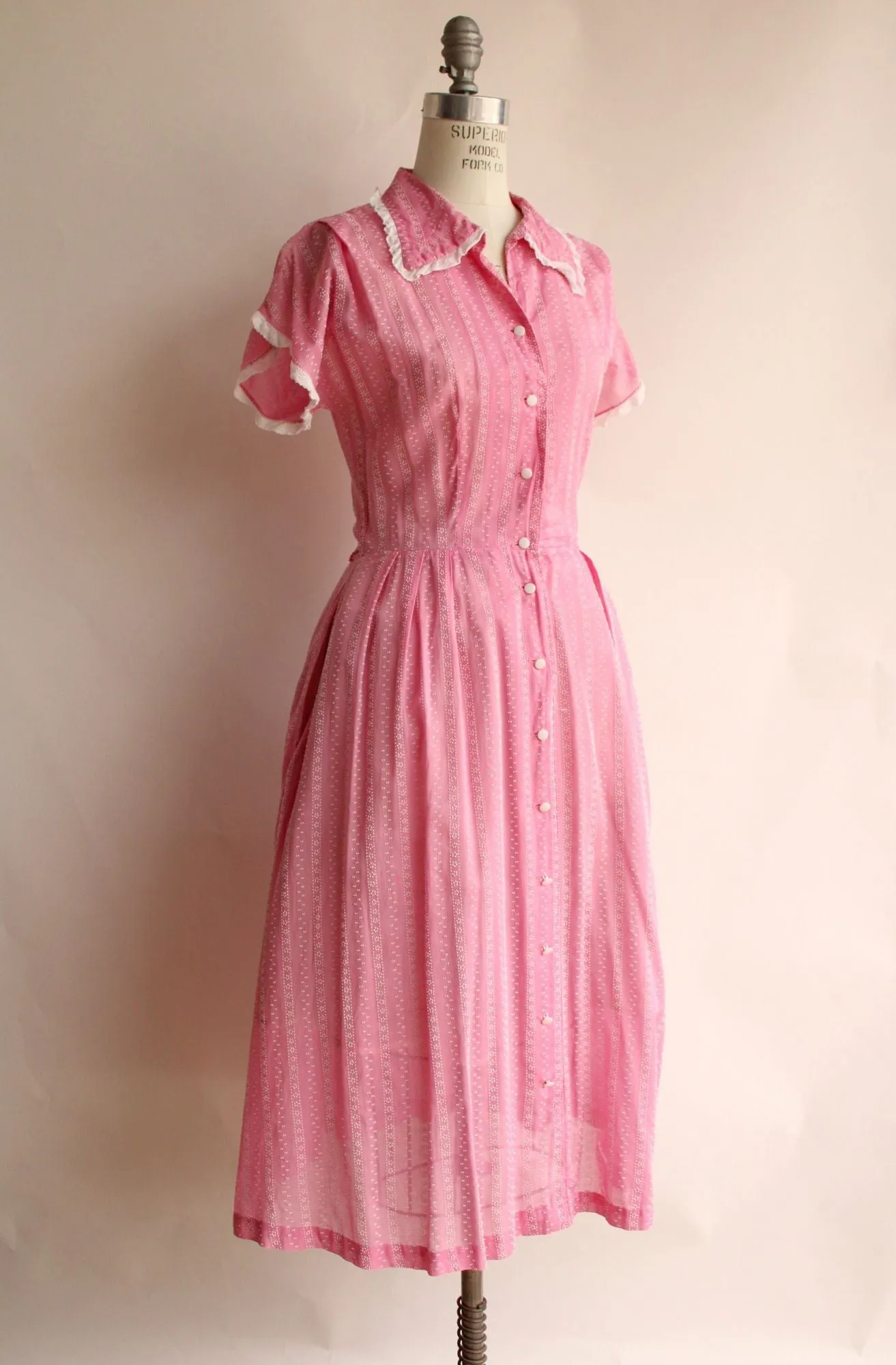 Vintage 1940s 1950s Pink Swiss Dot Cotton Shirtwaist Dress