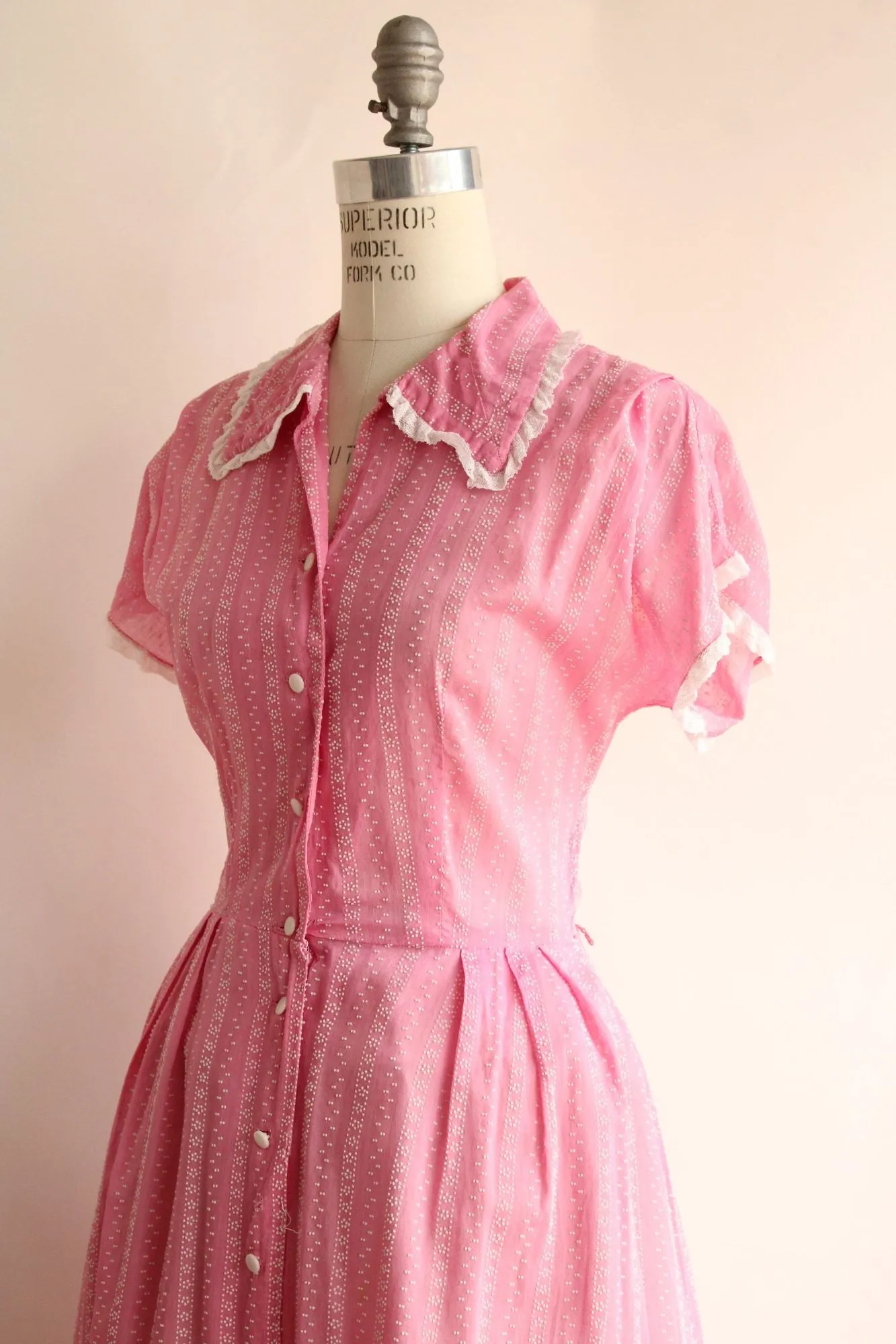 Vintage 1940s 1950s Pink Swiss Dot Cotton Shirtwaist Dress