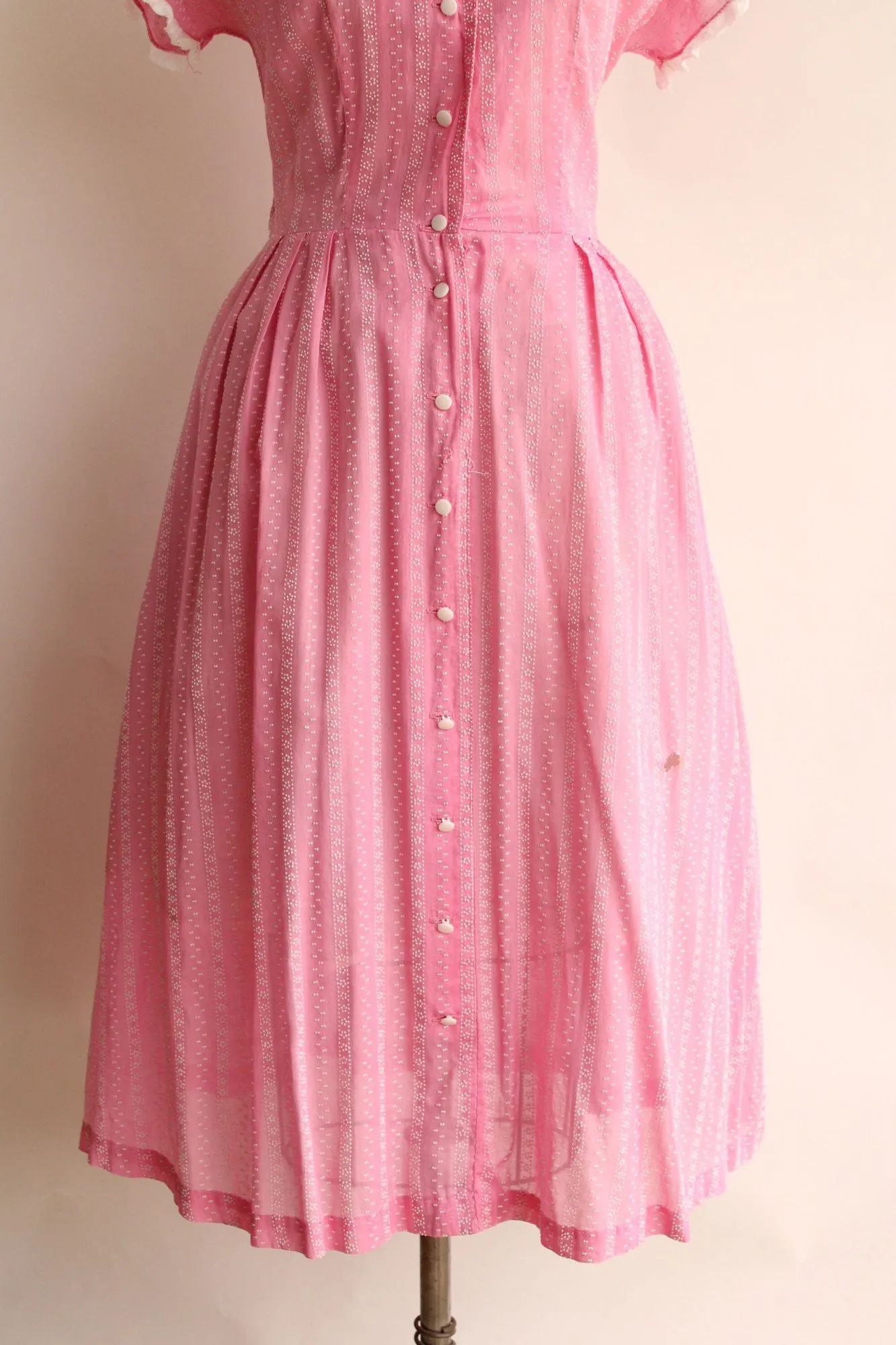 Vintage 1940s 1950s Pink Swiss Dot Cotton Shirtwaist Dress