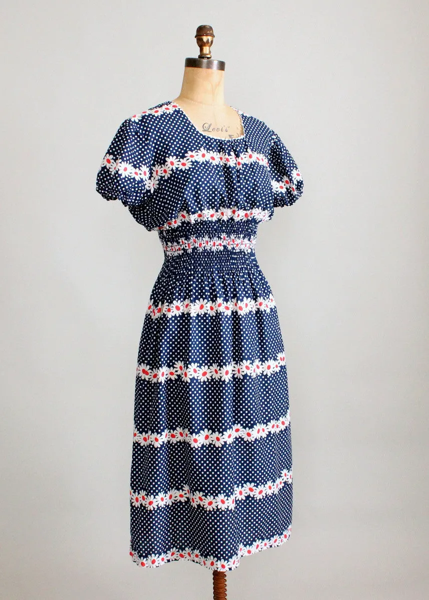 Vintage 1940s Daisies and Dots Day Dress