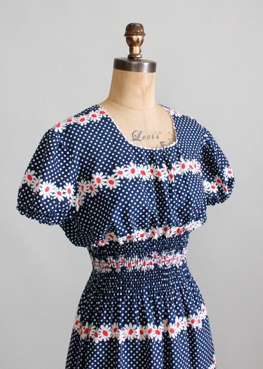 Vintage 1940s Daisies and Dots Day Dress