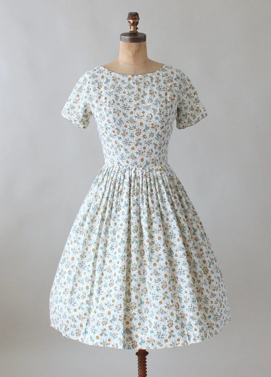 Vintage 1960s Fruit and Flowers Novelty Print Day Dress