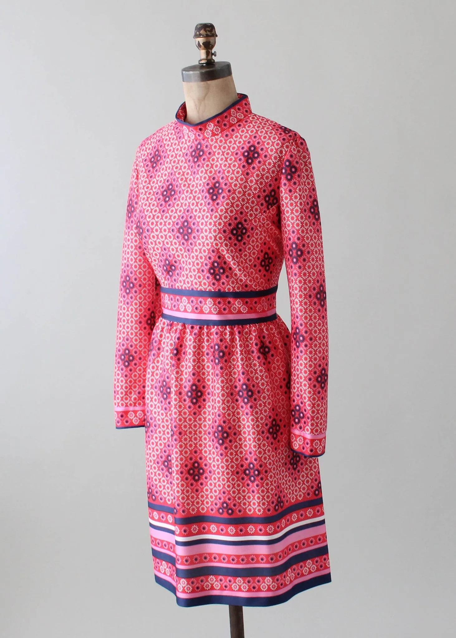 Vintage 1960s Pink and Blue MOD Day Dress